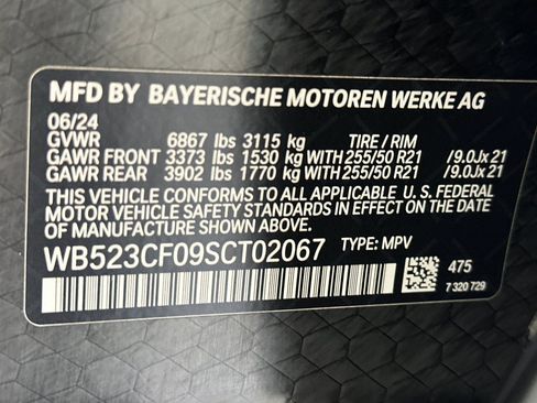 Used 2025 BMW iX xDrive50 w/ Sport Package AWD/4WD image 30