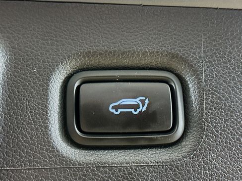 Used 2023 Hyundai Santa Fe SEL image 30