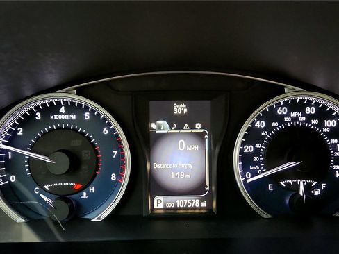 Used 2016 Toyota Camry XLE image 26