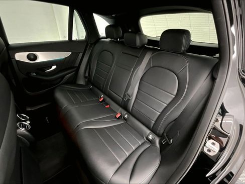 Certified 2022 Mercedes-Benz GLC 300 Black image 18
