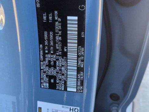 Certified 2025 Toyota 4Runner Limited image 33