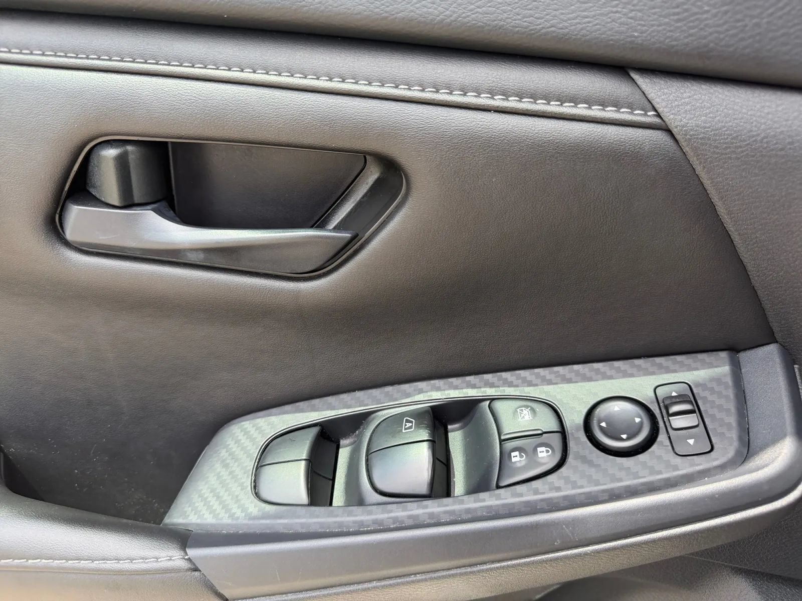 Used 2024 Nissan Sentra S FWD image 14