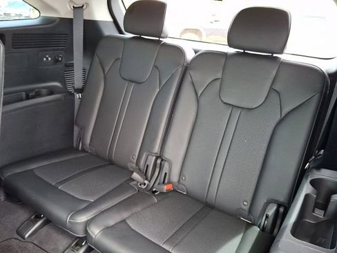 Used 2023 Kia Sorento SX AWD/4WD image 9