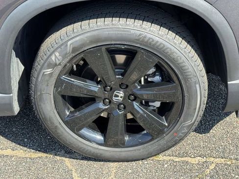Certified 2023 Honda Accord EX image 38