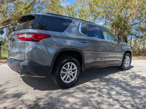 Used 2019 Chevrolet Traverse LT image 8