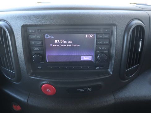 Used 2012 Nissan Cube 1.8 S w/ Indigo Limited Edition Pkg FWD image 29