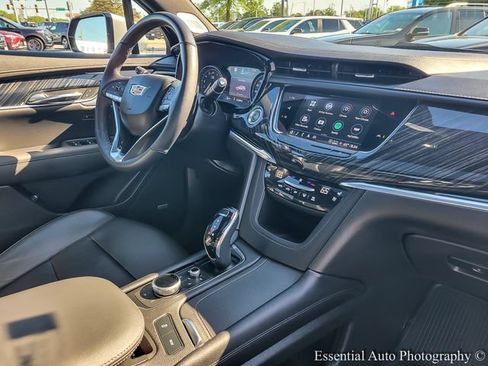 Certified 2024 Cadillac XT6 Premium Luxury w/ Technology Package AWD/4WD image 27