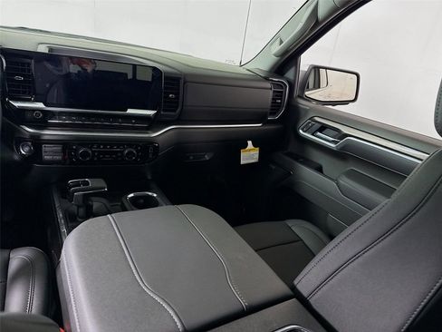 New 2026 Chevrolet Silverado 1500 LTZ w/ LTZ Premium Package image 18