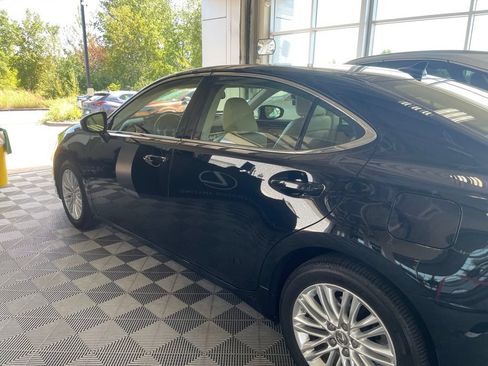 Used 2013 Lexus ES 350 w/ Luxury Pkg FWD image 5