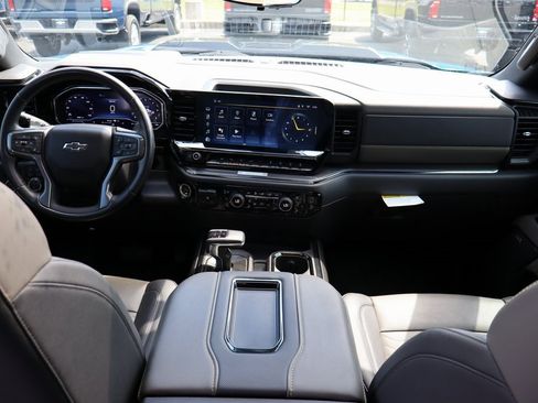 Used 2022 Chevrolet Silverado 1500 ZR2 w/ Technology Package image 20