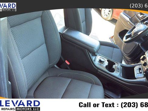 Used 2021 GMC Acadia SLE w/ Driver Convenience Package image 42