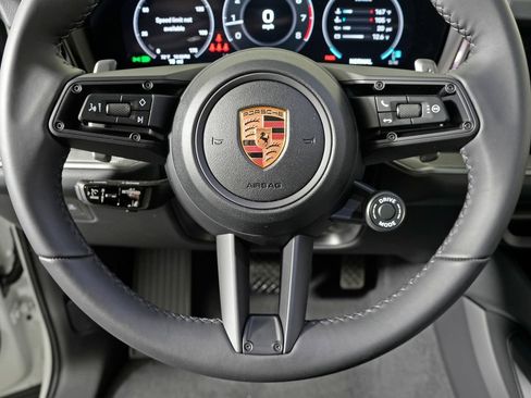 Certified 2026 Porsche Cayenne Coupe AWD/4WD image 22