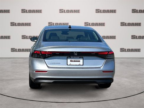New 2025 Honda Accord SE image 4
