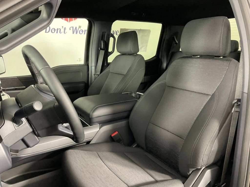 New 2026 Ford F150 XLT w/ XLT Black Appearance Package RWD image 14