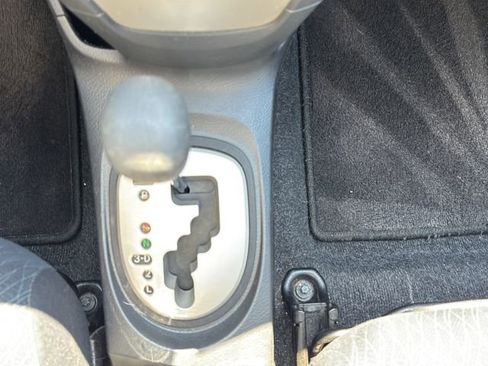 Used 2008 Toyota Yaris Sedan image 25