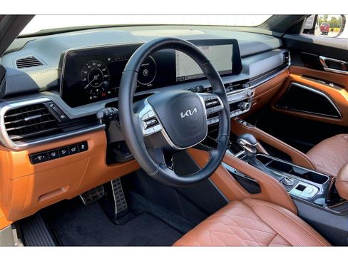 Used 2023 Kia Telluride SX Prestige X-Pro AWD/4WD image 13