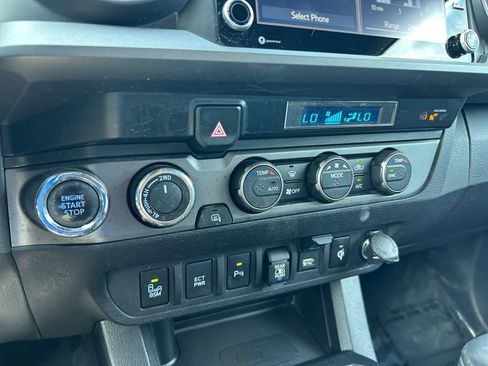 Used 2021 Toyota Tacoma 4x4 Double Cab image 29