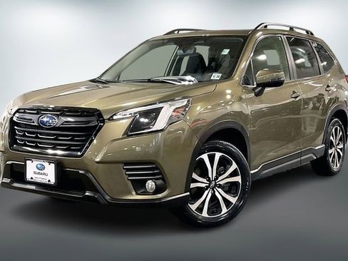 Used 2023 Subaru Forester Limited image 3
