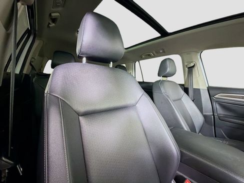Used 2019 Volkswagen Atlas SEL FWD image 18