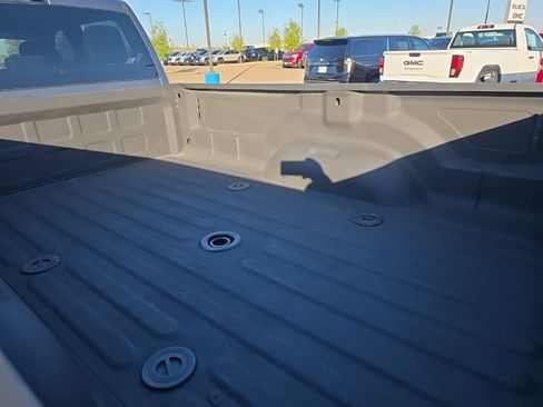 Used 2023 RAM 3500 Big Horn w/ Level 1 Equipment Group image 10