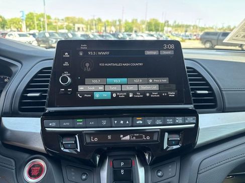 Certified 2025 Honda Odyssey EX-L image 16