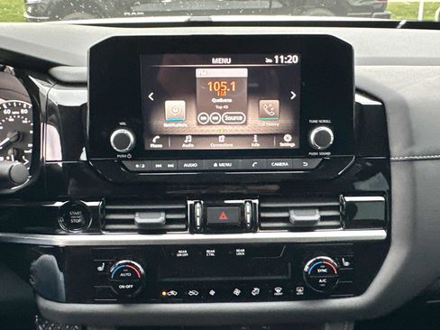 New 2025 Nissan Pathfinder SV image 31