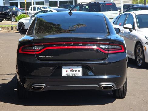 Used 2023 Dodge Charger SXT RWD image 5