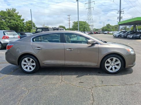 Used 2012 Buick LaCrosse Premium w/ Entertainment Package FWD image 4