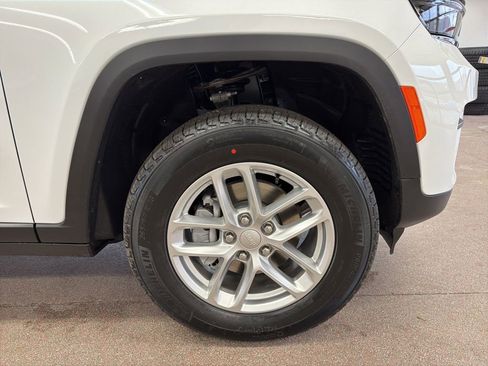 New 2025 Jeep Grand Cherokee Laredo X w/ Luxury Tech Group I image 30