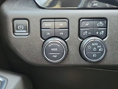 Used 2022 Chevrolet Silverado 1500 RST w/ RST All Star Premium Package AWD/4WD image 13