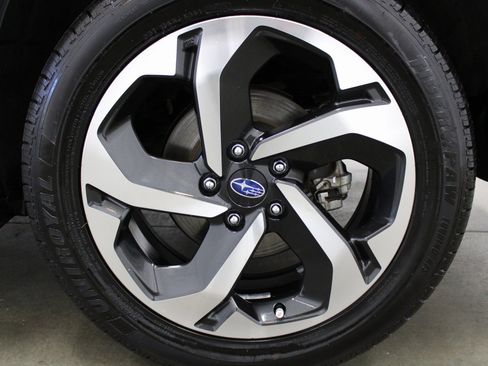 Used 2023 Subaru Forester Touring image 9