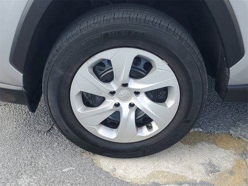 Certified 2024 Toyota RAV4 LE image 4