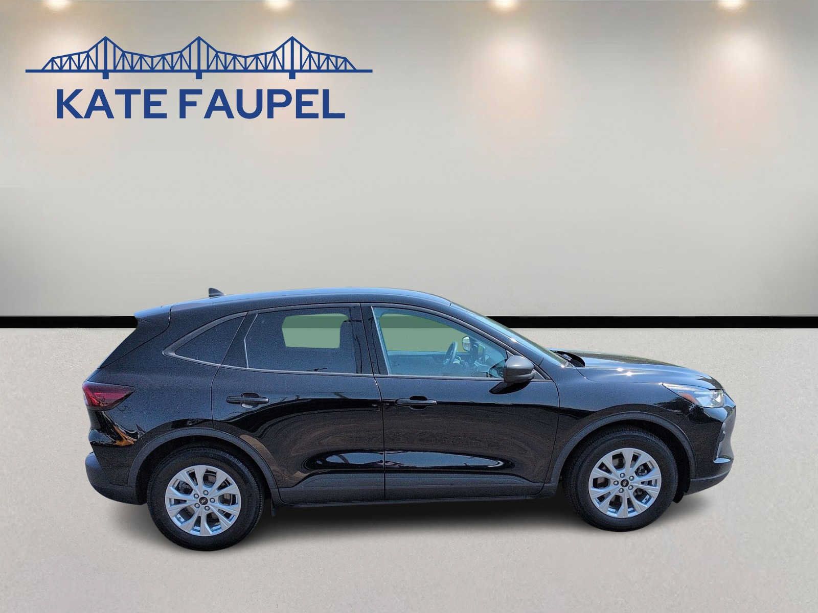 Certified 2025 Ford Escape Active FWD image 8
