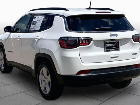 Used 2022 Jeep Compass Latitude FWD image 12