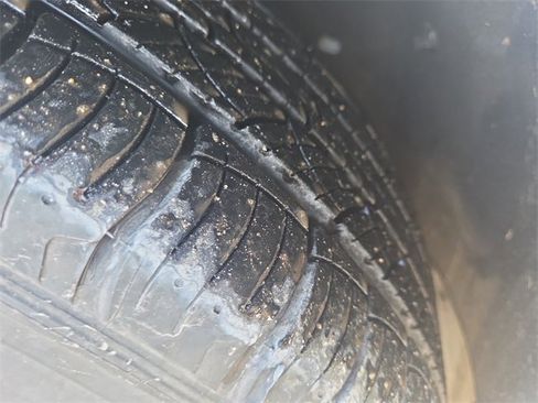 Certified 2024 Ford Edge SEL w/ Convenience Package image 15