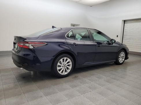 Used 2022 Toyota Camry LE image 10