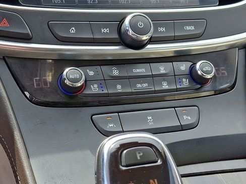 Used 2017 Buick LaCrosse Premium image 15