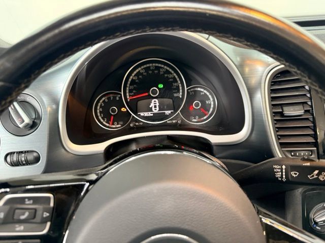 Used 2016 Volkswagen Beetle 1.8T Denim FWD image 28