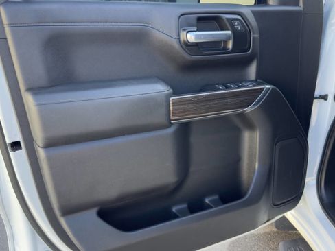 Used 2019 Chevrolet Silverado 1500 LT w/ All-Star Edition image 9