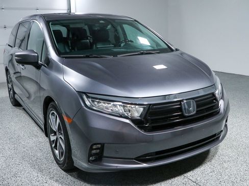 Used 2023 Honda Odyssey Touring image 5
