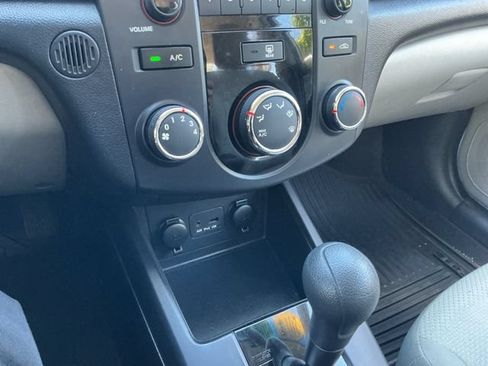 Used 2010 Kia Forte EX FWD image 21