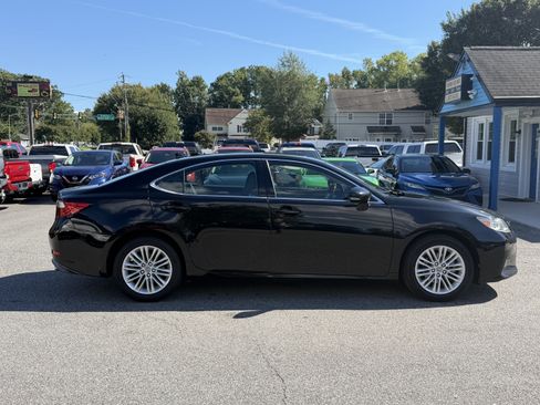 Used 2013 Lexus ES 350 w/ Luxury Pkg FWD image 5