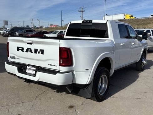 Used 2025 RAM 3500 Longhorn image 3