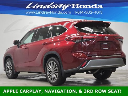 Used 2021 Toyota Highlander Platinum image 4
