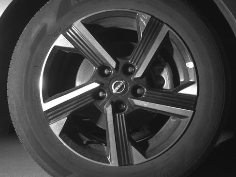 Used 2025 Nissan Sentra SV FWD image 13