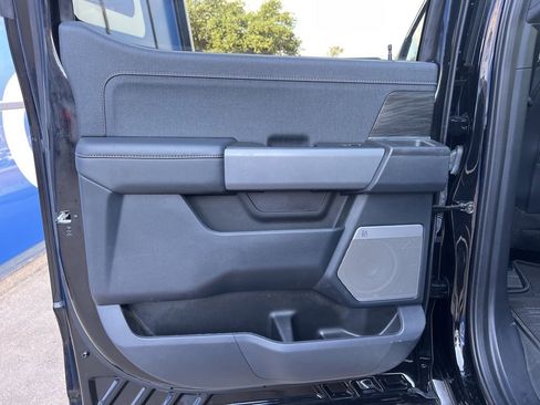 Used 2024 Ford F150 Lariat w/ FX4 Off-Road Package image 21