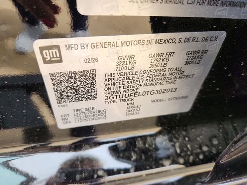 New 2026 GMC Sierra 1500 AT4X w/ LPO, Black Badging Package AWD/4WD image 11