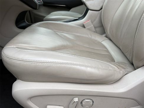 Used 2018 Lincoln MKC Select w/ Select Plus Package image 12