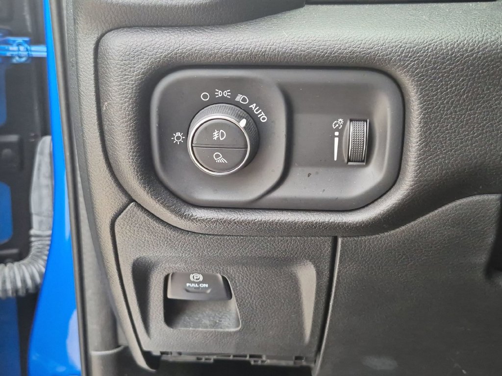 Used 2023 RAM 1500 Big Horn AWD/4WD image 19