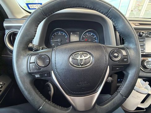 Used 2017 Toyota RAV4 XLE FWD image 29